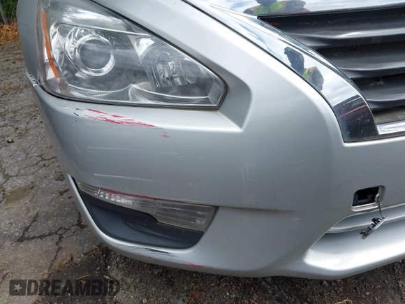 2014 Nissan Altima SV with VIN 1N4AL3AP5EC326056, listed as a IAAI auction lot 42143855 with 272,178 mi miles and . Bid and sale history available at carsss.com. Image 6.