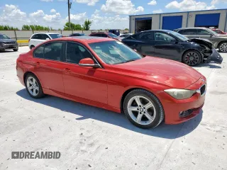 2012 BMW 3 Series 328i z VIN WBA3A5G55CNP17958, wystawiony jako Copart lot #62470935 z przebiegiem 177 158 mil mil oraz Czysty tytuł • Clean title. Historia ofert i sprzedaży dostępna na DreamBid. Obrazek 4.
