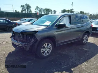 2016 Honda Pilot LX with VIN 5FNYF6H14GB082537, listed as a IAAI auction lot 41864525 with 137,097 mi miles. Bid and sale history available at carsss.com. Image 22.