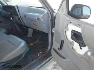 1993 Ford Ranger XL with VIN 1FTCR10U6PTA29717, listed as a IAAI auction lot 41832606 with 58,996 mi miles. Bid and sale history available at carsss.com. Image 5.