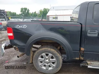 2008 Ford F-150 XLT z VIN 1FTPW14V08FB18115, wystawiony jako IAAI lot #42401528 z przebiegiem 265 185 mil mil oraz . Historia ofert i sprzedaży dostępna na DreamBid. Obrazek 6.
