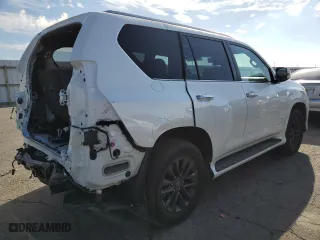 2022 Lexus GX with VIN JTJAM7BX2N5328250, listed as a Copart auction lot 70227352 with 9,198 mi miles. Bid and sale history available at carsss.com. Image 3.