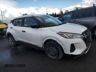 2024 Nissan Kicks S with VIN 3N1CP5BV1RL491860, listed as a Copart auction lot 49306025 with 32,400 mi miles and Salvage Title. Bid and sale history available at carsss.com. Image 4.