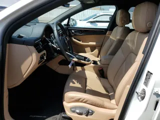 2024 Porsche Macan with VIN WP1AA2A52RLB12140, listed as a Copart auction lot 54584835 with 7,479 mi miles and Salvage title. Bid and sale history available at DreamBid. Image 7.