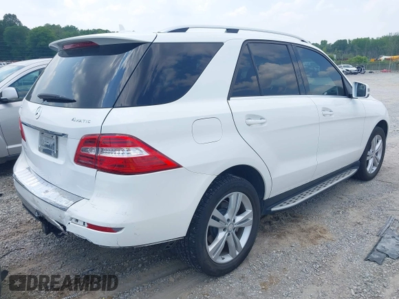 2015 Mercedes-Benz M 350 with VIN 4JGDA5JB0FA452749, listed as a IAAI auction lot 42412440 with 88,304 mi miles and . Bid and sale history available at DreamBid. Image 4.