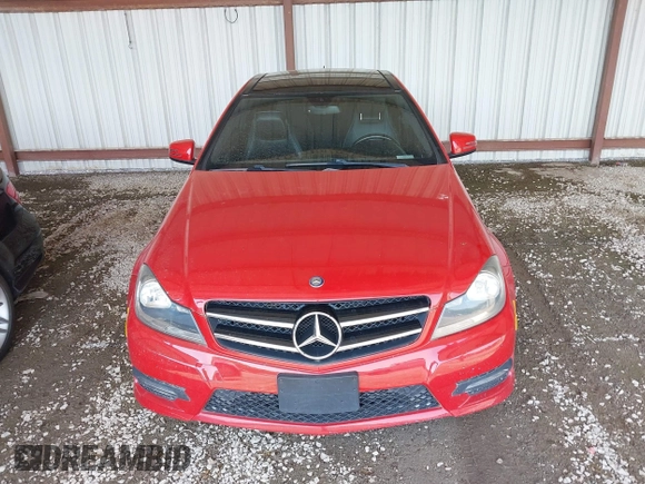 2014 Mercedes-Benz C 250 с VIN WDDGJ4HB8EG292493, выставлен на аукционе IAAI как лот 42032308 с пробегом 117 183 миль миль и . История ставок и продаж доступна на DreamBid. Изображение 6.