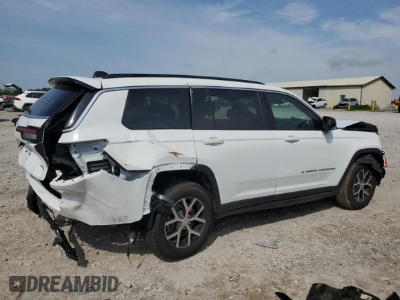 2025 Jeep Grand Cherokee Limited with VIN 1C4RJKBG3S8646504, listed as a Copart auction lot 57446675 with 13,280 mi miles and Clean title. Bid and sale history available at DreamBid. Image 3.