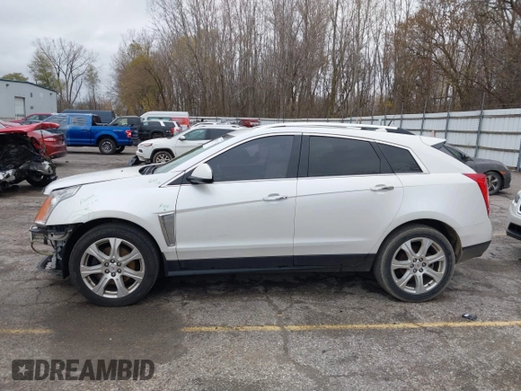 2014 Cadillac SRX Premium Collection z VIN 3GYFNDE34ES548826, wystawiony jako IAAI lot #40792942 z przebiegiem 115 984 mil mil oraz . Historia ofert i sprzedaży dostępna na DreamBid. Obrazek 15.