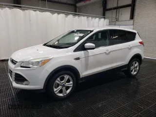 2016 Ford Escape SE with VIN 1FMCU0GX3GUB08860, listed as a Copart auction lot 52703595 with 181,725 mi miles and Clean Title. Bid and sale history available at carsss.com. Image 1.