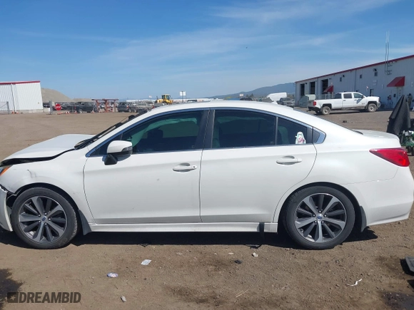 2015 Subaru Legacy 2.5i Limited with VIN 4S3BNAL66F3011270, listed as a IAAI auction lot 42047227 with 172,473 mi miles. Bid and sale history available at carsss.com. Image 15.