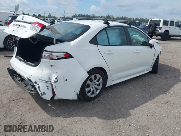 2020 Toyota Corolla LE with VIN 5YFEPRAE1LP117970, listed as a IAAI auction lot 41762831 with 98,179 mi miles. Bid and sale history available at carsss.com. Image 4.