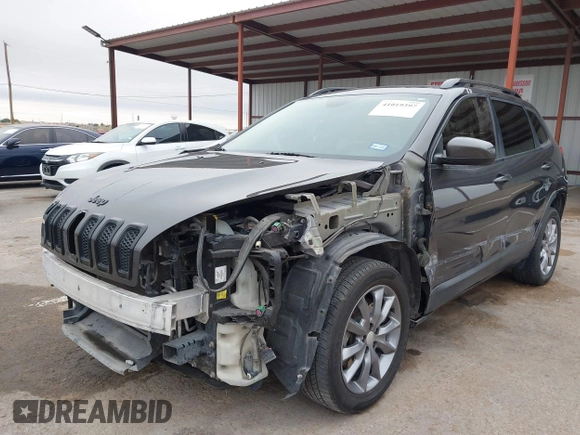 2018 Jeep Cherokee Latitude with VIN 1C4PJLCB1JD588916, listed as a IAAI auction lot 41019397 with 135,929 mi miles. Bid and sale history available at carsss.com. Image 6.