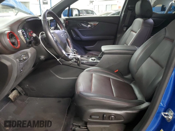 2021 Chevrolet Blazer RS z VIN 3GNKBKRS8MS542374, wystawiony jako Copart lot #56695675 z przebiegiem 29 274 mil mil oraz Szkoda całkowita • Salvage title. Historia ofert i sprzedaży dostępna na DreamBid. Obrazek 7.