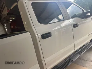 2019 Ford F-250 XL z VIN 1FT7W2BTXKED46997, wystawiony jako IAAI lot #42737714 z przebiegiem 124 075 mil mil oraz . Historia ofert i sprzedaży dostępna na DreamBid. Obrazek 6.