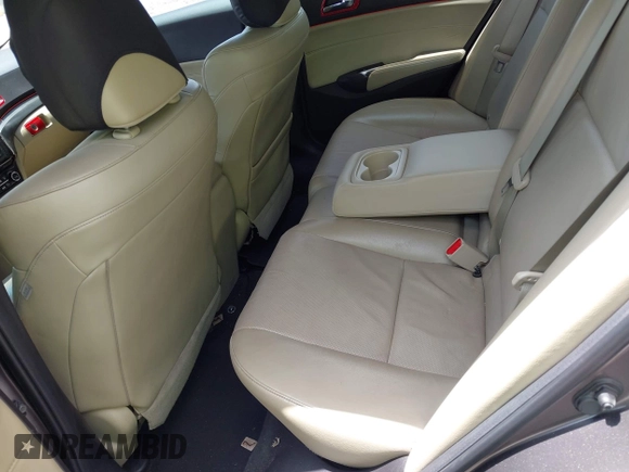 2013 Acura ILX Technology with VIN 19VDE1F70DE002429, listed as a IAAI auction lot 41921425 with 180,579 mi miles and . Bid and sale history available at DreamBid. Image 8.