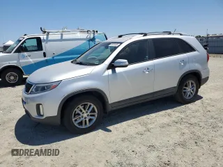 2014 Kia Sorento LX с VIN 5XYKT4A65EG489846, выставлен на аукционе Copart как лот 65655065 с пробегом 111 437 миль миль и Чистый • Clean title. История ставок и продаж доступна на DreamBid. Изображение 1.