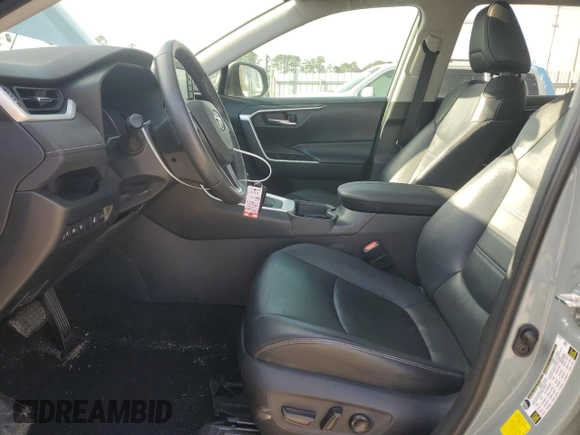 2020 Toyota RAV4 XLE Premium with VIN 2T3C1RFV6LW059183, listed as a Copart auction lot 85281574 with 91,402 mi miles and Salvage Title. Bid and sale history available at carsss.com. Image 7.