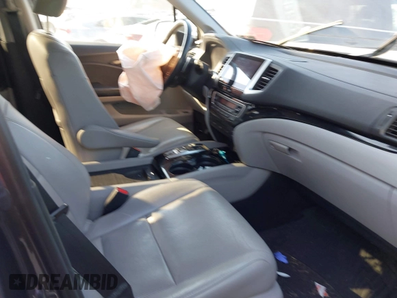 2016 Honda Pilot Elite with VIN 5FNYF6H01GB050555, listed as a IAAI auction lot 41670197 with 140,000 mi miles. Bid and sale history available at carsss.com. Image 5.