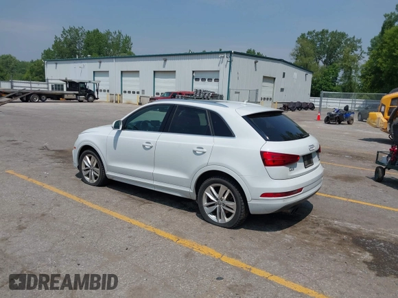 2016 Audi Q3 Premium Plus z VIN WA1EFCFSXGR014289, wystawiony jako IAAI lot #42440711 z przebiegiem 120 765 mil mil oraz . Historia ofert i sprzedaży dostępna na DreamBid. Obrazek 3.