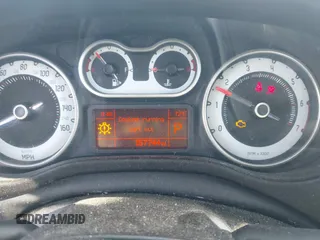 2014 FIAT 500L Trekking z VIN ZFBCFADH4EZ013485, wystawiony jako IAAI lot #42104043 z przebiegiem 157 744 mil mil oraz . Historia ofert i sprzedaży dostępna na DreamBid. Obrazek 7.