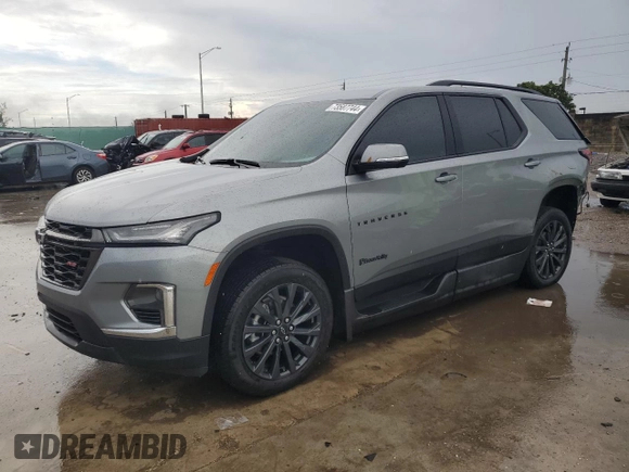 2023 Chevrolet Traverse RS z VIN 1GNERJKW1PJ145143, wystawiony jako Copart lot #73587744 z przebiegiem 6 278 mil mil oraz Szkoda całkowita • Salvage title. Historia ofert i sprzedaży dostępna na DreamBid. Obrazek 1.