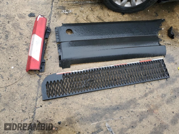 2021 Ford Transit Cargo с VIN 1FTBR3X84MKA97774, выставлен на аукционе Copart как лот 80046504 с пробегом 36 983 миль миль и Списание • Salvage title. История ставок и продаж доступна на DreamBid. Изображение 14.
