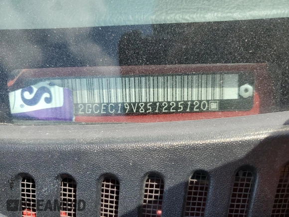 2005 Chevrolet Silverado 1500 LS with VIN 2GCEC19V851225120, listed as a Copart auction lot 54049675 with 215,514 mi miles and Salvage Title. Bid and sale history available at DreamBid. Image 12.