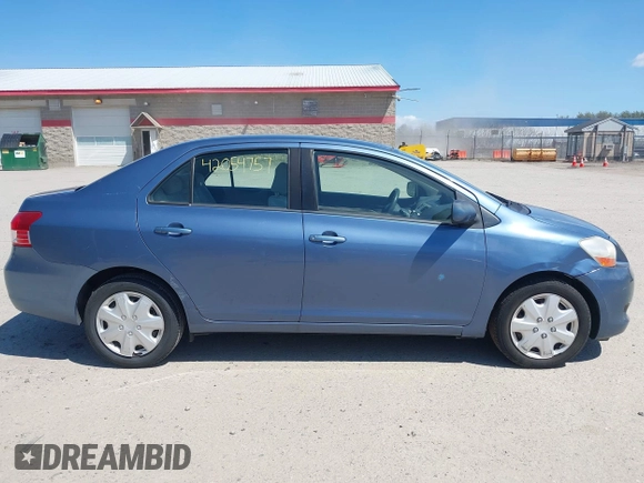 2007 Toyota Yaris with VIN JTDBT923271150207, listed as a IAAI auction lot 42054757 with 173,984 mi miles. Bid and sale history available at carsss.com. Image 14.