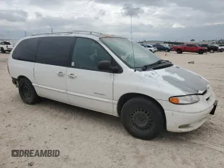 1998 Dodge Caravan SE with VIN 1B4GP44G0WB594673, listed as a Copart auction lot 70776544 with 284,046 mi miles and Salvage Title. Bid and sale history available at carsss.com. Image 4.