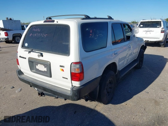 2000 Toyota 4Runner SR5 z VIN JT3GN86R8Y0141418, wystawiony jako IAAI lot #41838724 z przebiegiem Nie podano mil oraz . Historia ofert i sprzedaży dostępna na DreamBid. Obrazek 4.