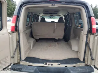 2006 Chevrolet Express Passenger with VIN 1GNFG15T961223498, listed as a Copart auction lot 45679095 with 191,266 mi miles and Salvage Title. Bid and sale history available at carsss.com. Image 10.