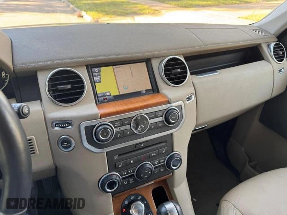 2011 Land Rover LR4 Lux with VIN SALAK2D44BA547043, listed as a Copart auction lot 84567604 with 94,851 mi miles and Clean title. Bid and sale history available at DreamBid. Image 9.