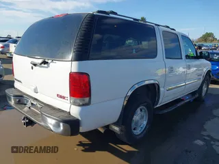 2005 GMC Yukon XL SLT with VIN 3GKEC16Z85G122203, listed as a IAAI auction lot 41441288 with 186,612 mi miles. Bid and sale history available at carsss.com. Image 4.