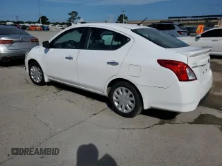 2016 Nissan Versa SV z VIN 3N1CN7AP0GL846535, wystawiony jako Copart lot #61387085 z przebiegiem 61 680 mil mil oraz Czysty tytuł • Clean title. Historia ofert i sprzedaży dostępna na DreamBid. Obrazek 2.