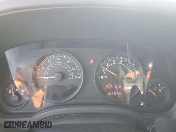 2014 Jeep Patriot Latitude with VIN 1C4NJRFB8ED717276, listed as a Copart auction lot 62717775 with 108,933 mi miles and Salvage title. Bid and sale history available at DreamBid. Image 9.