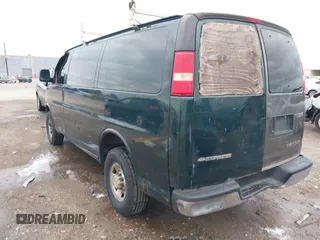 2004 Chevrolet Express Cargo Van with VIN 1GCGG25U541120927, listed as a IAAI auction lot 41279971 with 181,985 mi miles. Bid and sale history available at carsss.com. Image 3.