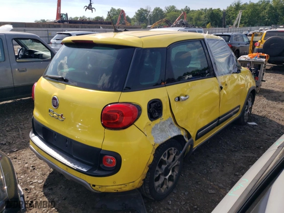 2014 FIAT 500L Trekking with VIN ZFBCFADH2EZ023643, listed as a Copart auction lot 61457174 with 84,309 mi miles and Salvage Title. Bid and sale history available at carsss.com. Image 3.