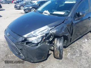 2020 Toyota Yaris LE z VIN 3MYDLBJV3LY703134, wystawiony jako IAAI lot #41984738 z przebiegiem 169 094 mil mil oraz . Historia ofert i sprzedaży dostępna na DreamBid. Obrazek 6.