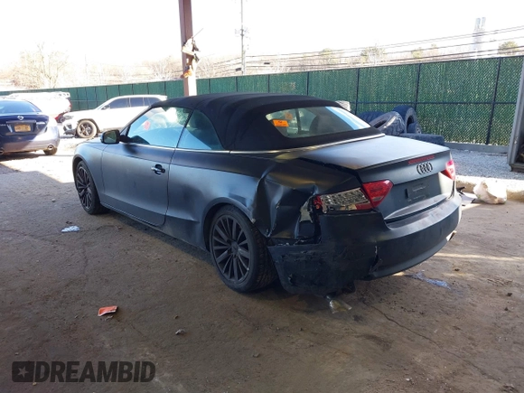 2010 Audi A5 Premium Plus z VIN WAULFAFH7AN024487, wystawiony jako IAAI lot #41574470 z przebiegiem 116 074 mil mil oraz . Historia ofert i sprzedaży dostępna na DreamBid. Obrazek 3.