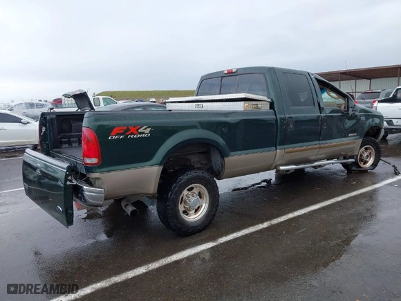2003 Ford Super Duty F-350 SRW XL with VIN 1FTSW31PX3ED51882, listed as a IAAI auction lot 41544334 with 257,449 mi miles. Bid and sale history available at carsss.com. Image 4.