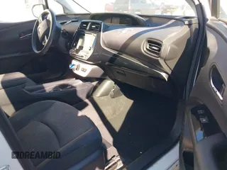 2017 Toyota Prius Two z VIN JTDKBRFU3H3034137, wystawiony jako IAAI lot #41851134 z przebiegiem 208 274 mil mil oraz . Historia ofert i sprzedaży dostępna na DreamBid. Obrazek 5.