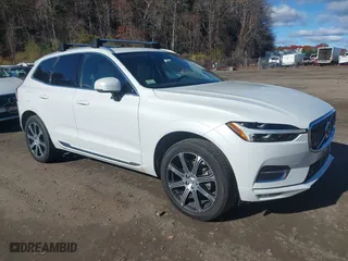 2021 Volvo XC60 Inscription with VIN YV4102RLXM1882028, listed as a IAAI auction lot 40825242 with 65,609 mi miles. Bid and sale history available at carsss.com. Image 1.
