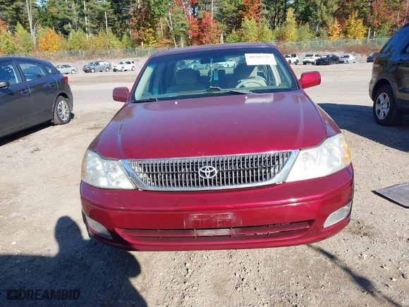 2002 Toyota Avalon XL with VIN 4T1BF28B52U202428, listed as a IAAI auction lot 40580245 with NaN miles. Bid and sale history available at carsss.com. Image 12.
