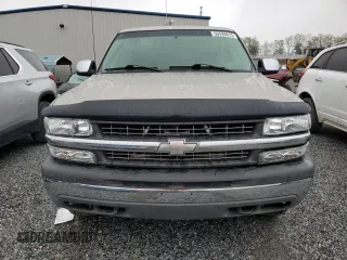 2002 Chevrolet Silverado 1500 LT with VIN 2GCEK19T821387813, listed as a Copart auction lot 50596015 with 128,739 mi miles and Salvage Title. Bid and sale history available at carsss.com. Image 5.