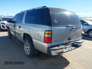 2004 Chevrolet Suburban LS with VIN 3GNEC16Z54G326412, listed as a IAAI auction lot 41270301 with 1 mi miles. Bid and sale history available at carsss.com. Image 3.