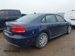 2012 Volkswagen Passat S w/Appearance with VIN 1VWAP7A31CC043277, listed as a IAAI auction lot 41456953 with 93,884 mi miles. Bid and sale history available at carsss.com. Image 4.