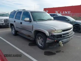 2004 Chevrolet Tahoe Special Service with VIN 1GNEK13V14J221157, listed as a IAAI auction lot 41932600 with 205,296 mi miles. Bid and sale history available at carsss.com. Image 1.