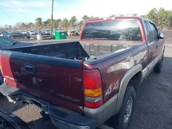 1999 Chevrolet Silverado 2500 LS with VIN 1GCGK29U0XZ177843, listed as a IAAI auction lot 41854970 with NaN miles. Bid and sale history available at carsss.com. Image 6.