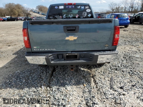 2010 Chevrolet Silverado 1500 LT with VIN 1GCSCSE01AZ106636, listed as a Copart auction lot 50235315 with 80,649 mi miles and Salvage Title. Bid and sale history available at DreamBid. Image 6.