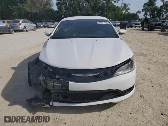 2015 Chrysler 200 S z VIN 1C3CCCBB2FN529146, wystawiony jako Copart lot #53853455 z przebiegiem 108 759 mil mil oraz Szkoda całkowita • Salvage title. Historia ofert i sprzedaży dostępna na DreamBid. Obrazek 5.